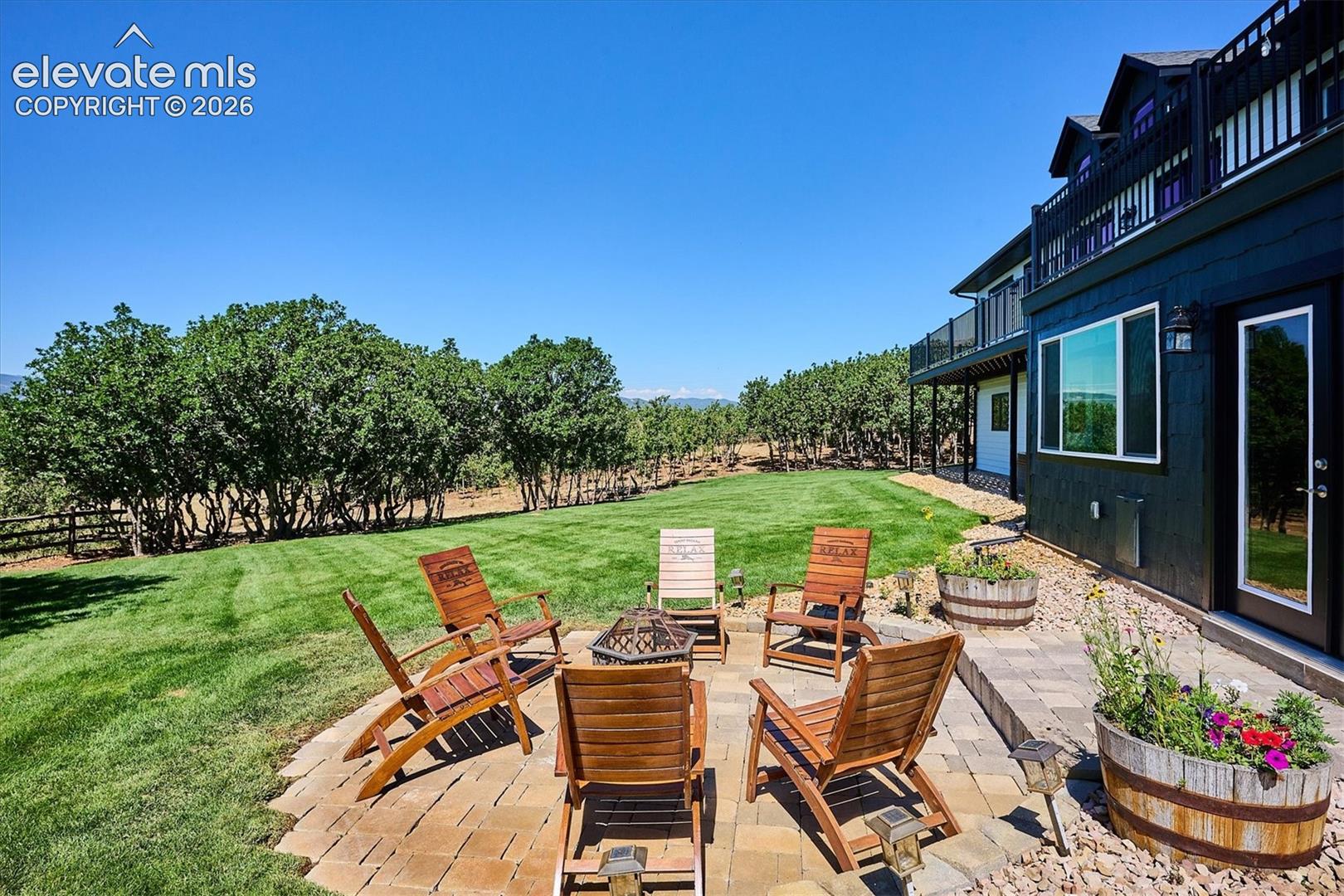 Listing photo 43 for 2464 W Wolfensberger Road