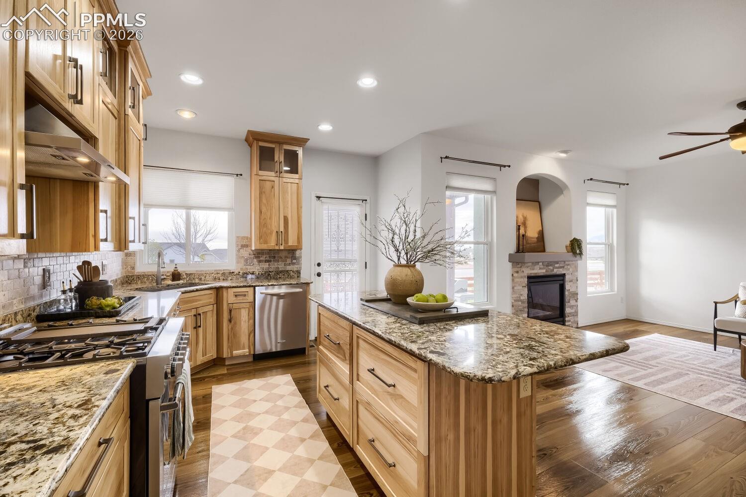 Listing photo 10 for 12555 Handles Peak Way