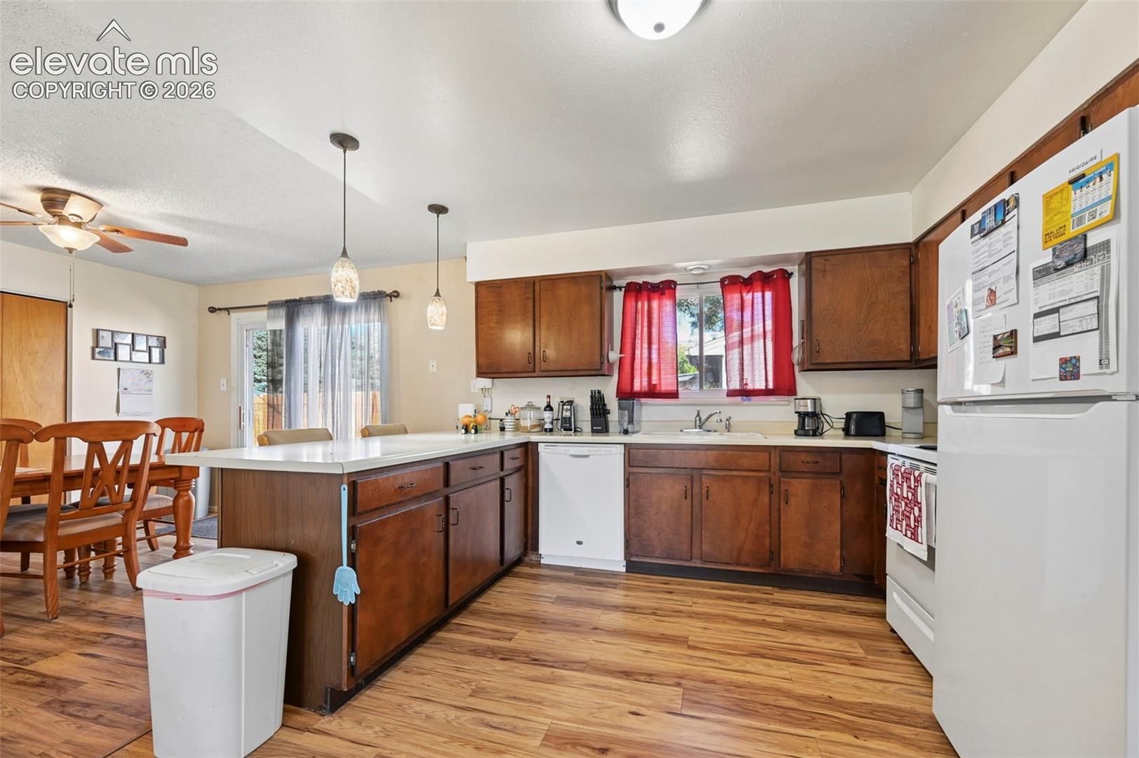 Listing photo 15 for 2041 Vinewood Lane