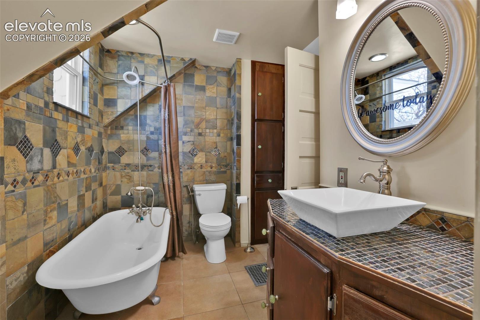 Listing photo 31 for 1302 E Platte Avenue