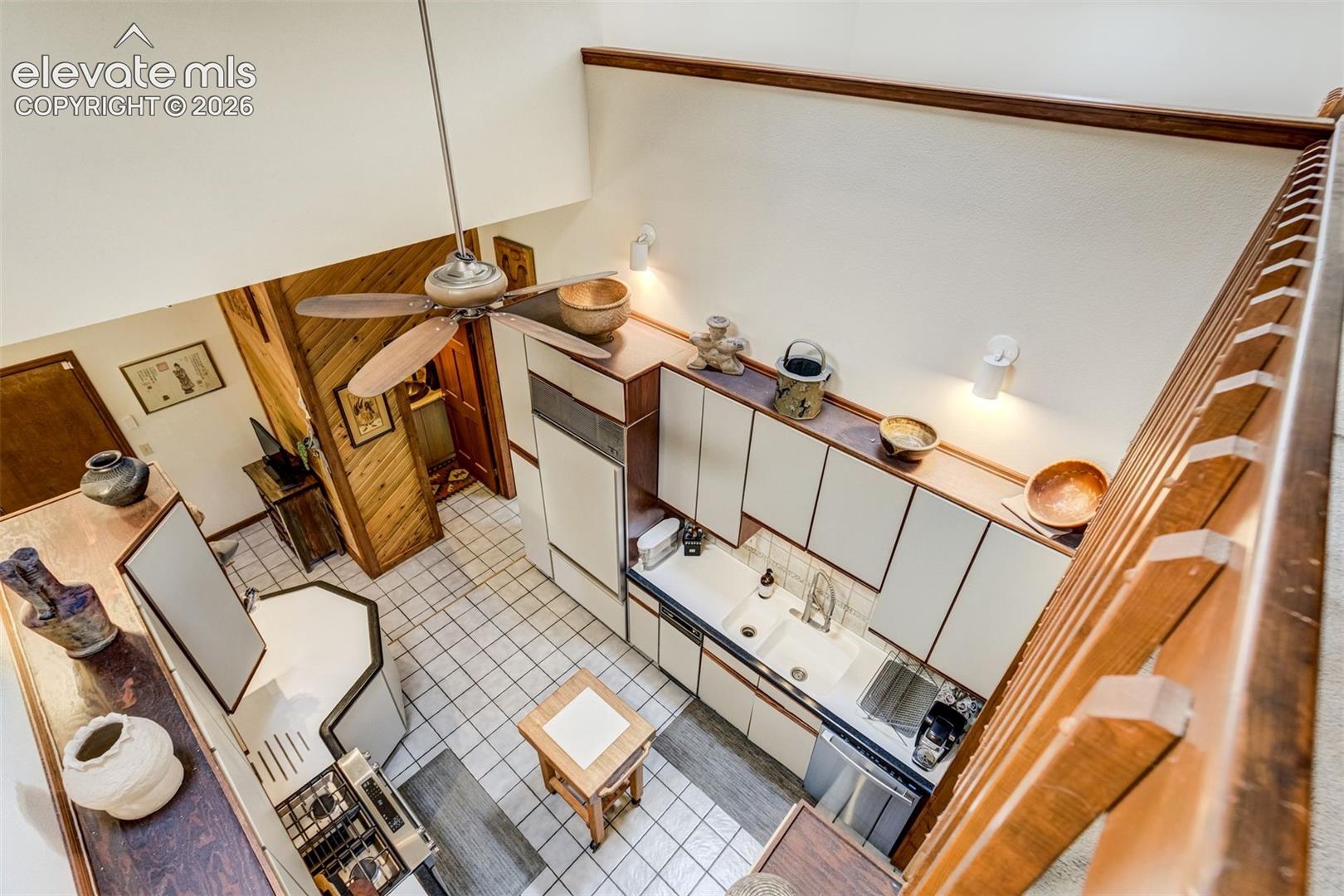 Listing photo 15 for 19330 Greenwood Drive