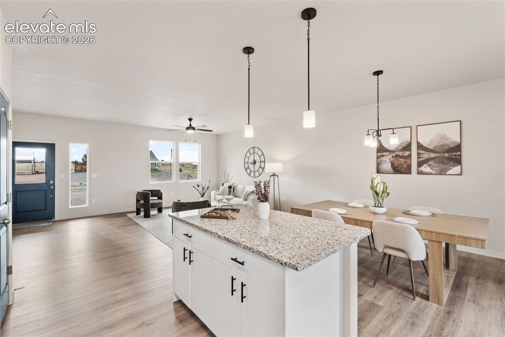Listing photo 19 for 280 S Meriweather Drive