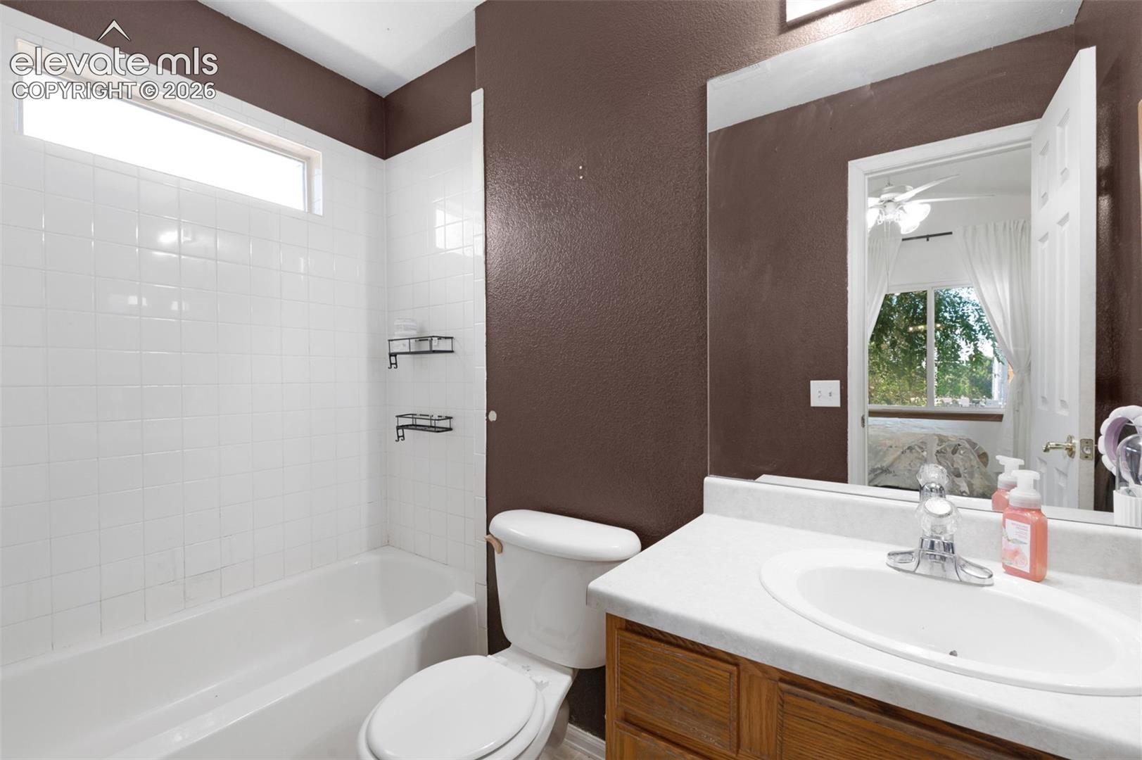 Listing photo 19 for 8239 Monterey Way
