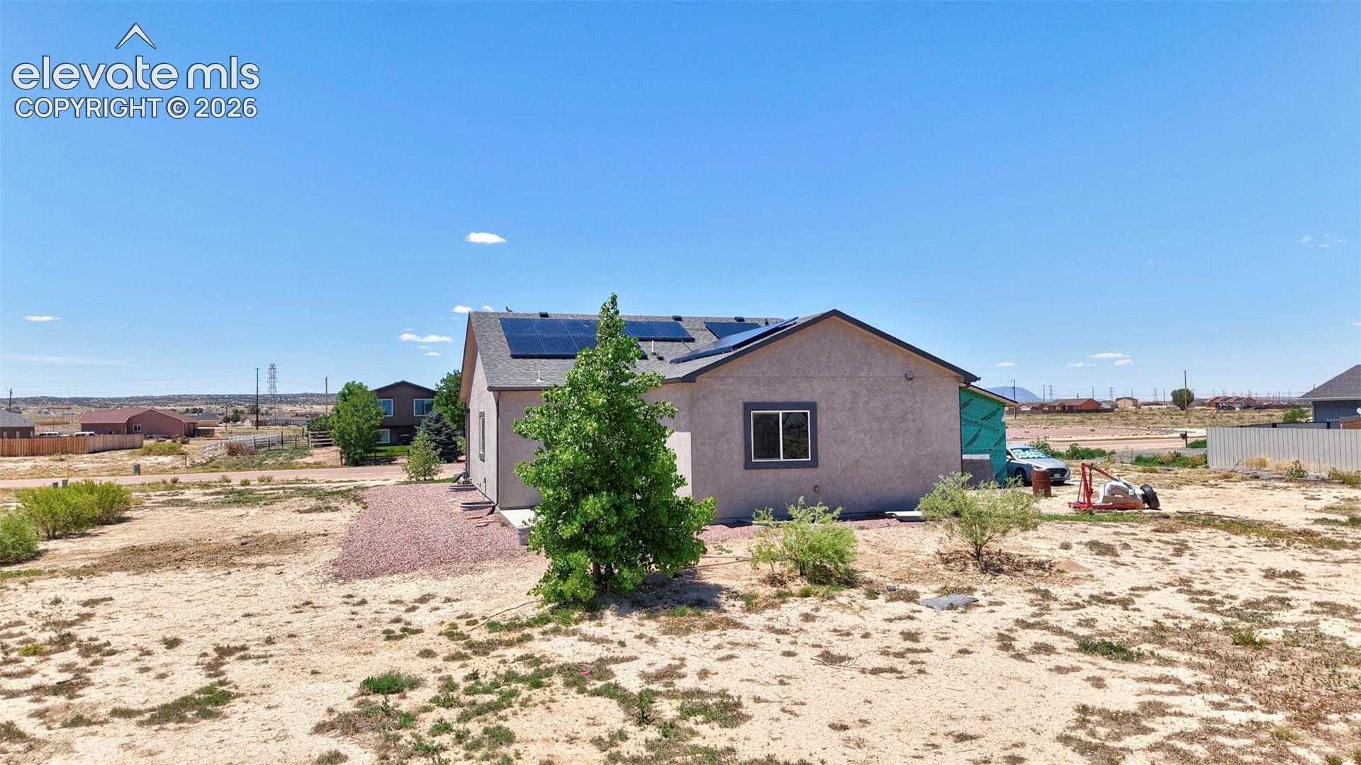 Listing photo 38 for 1114 E Laramie Avenue