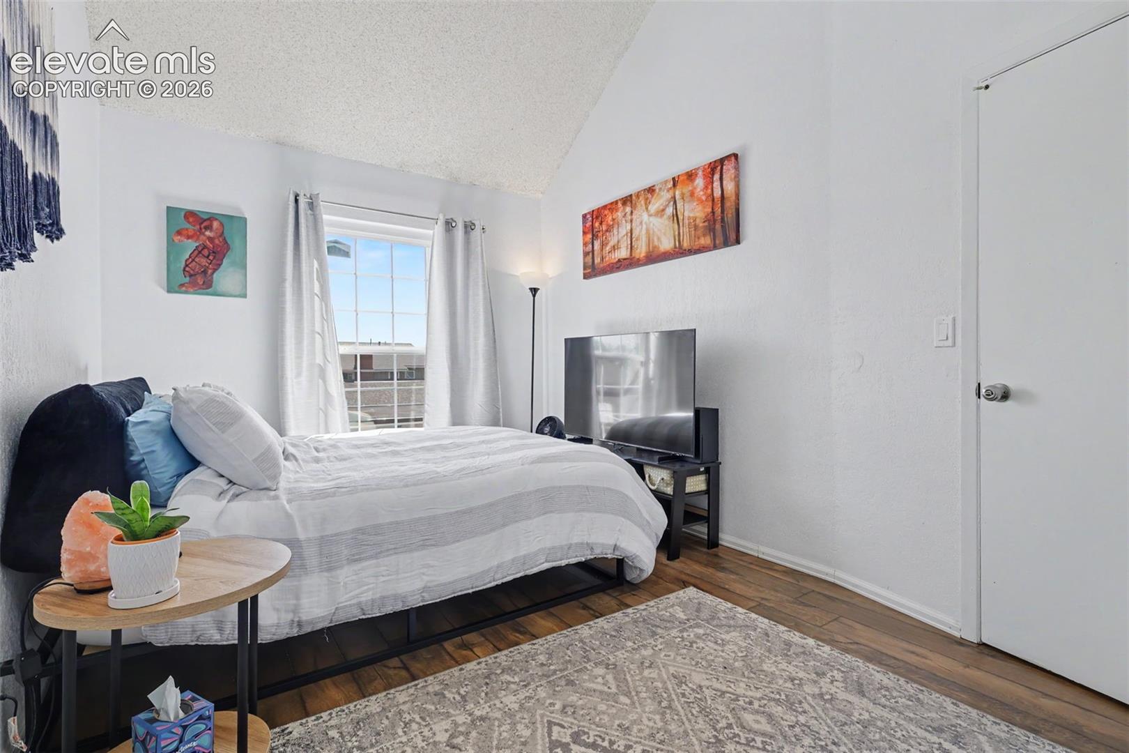 Listing photo 16 for 3110 Van Teylingen Drive E