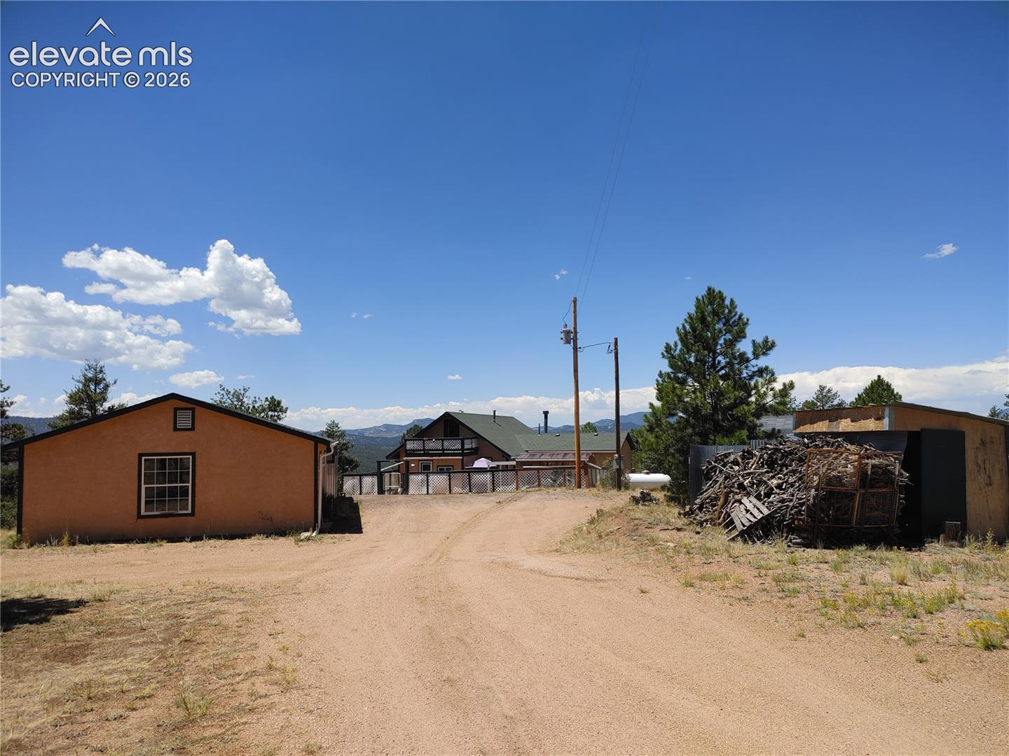 Listing photo 49 for 192 Columbine Road