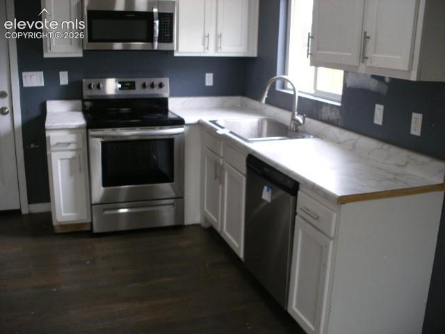 Listing photo 13 for 1140 Florence Avenue