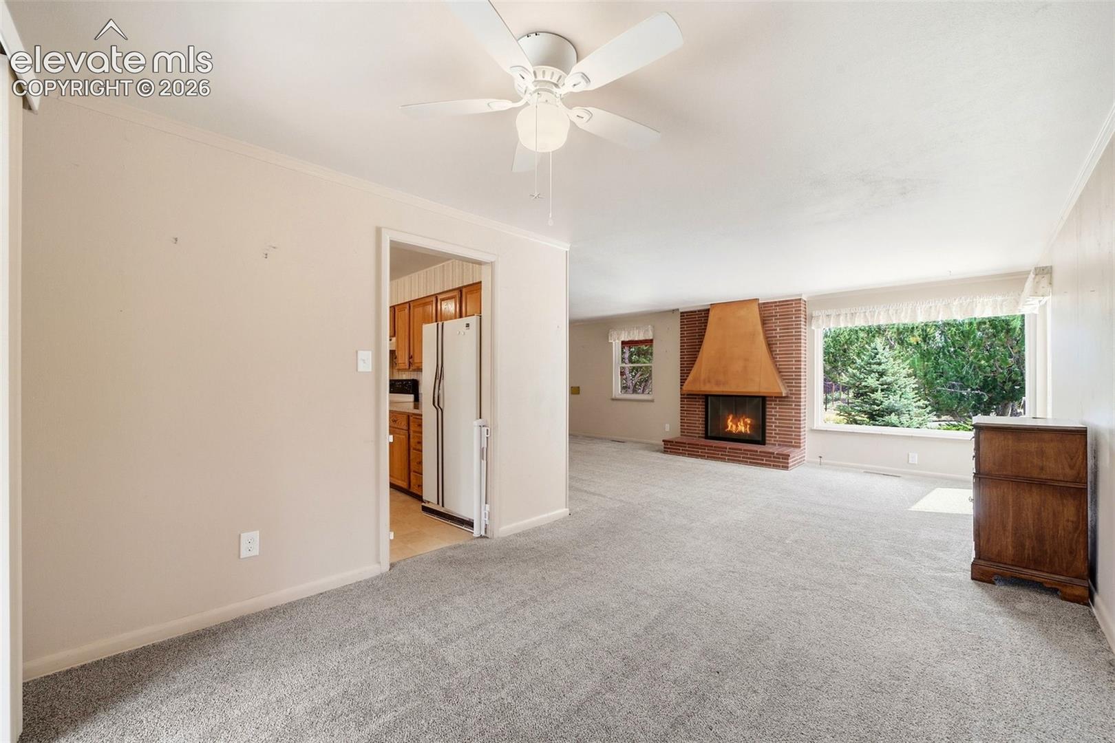 Listing photo 11 for 1406 Iowa Avenue