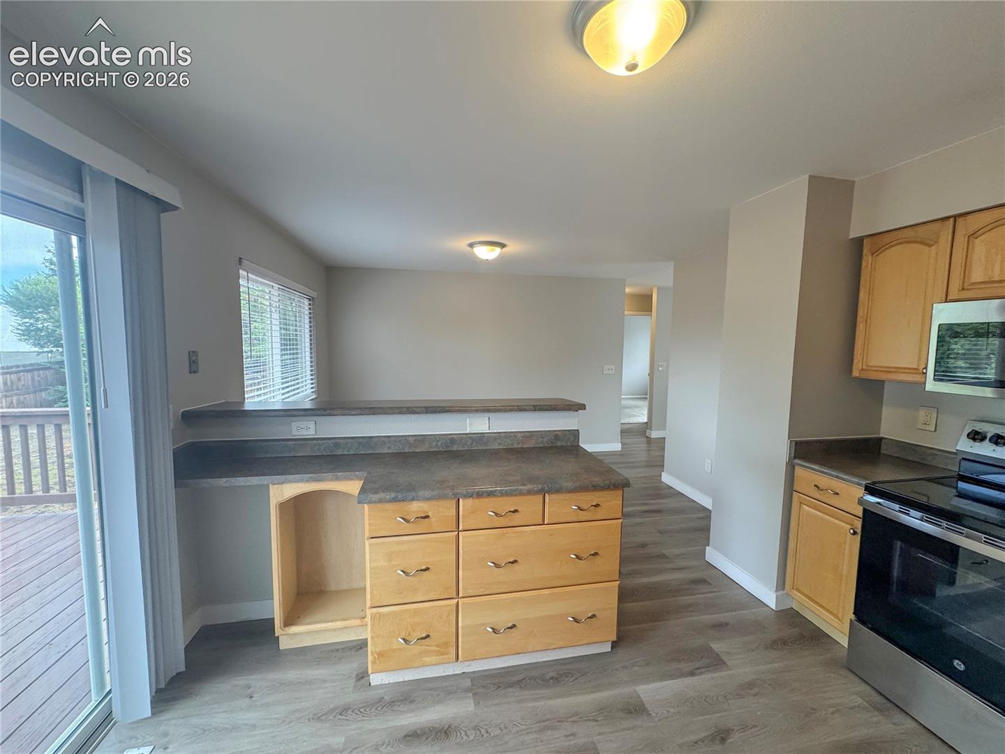 Listing photo 15 for 6074 Del Rey Drive