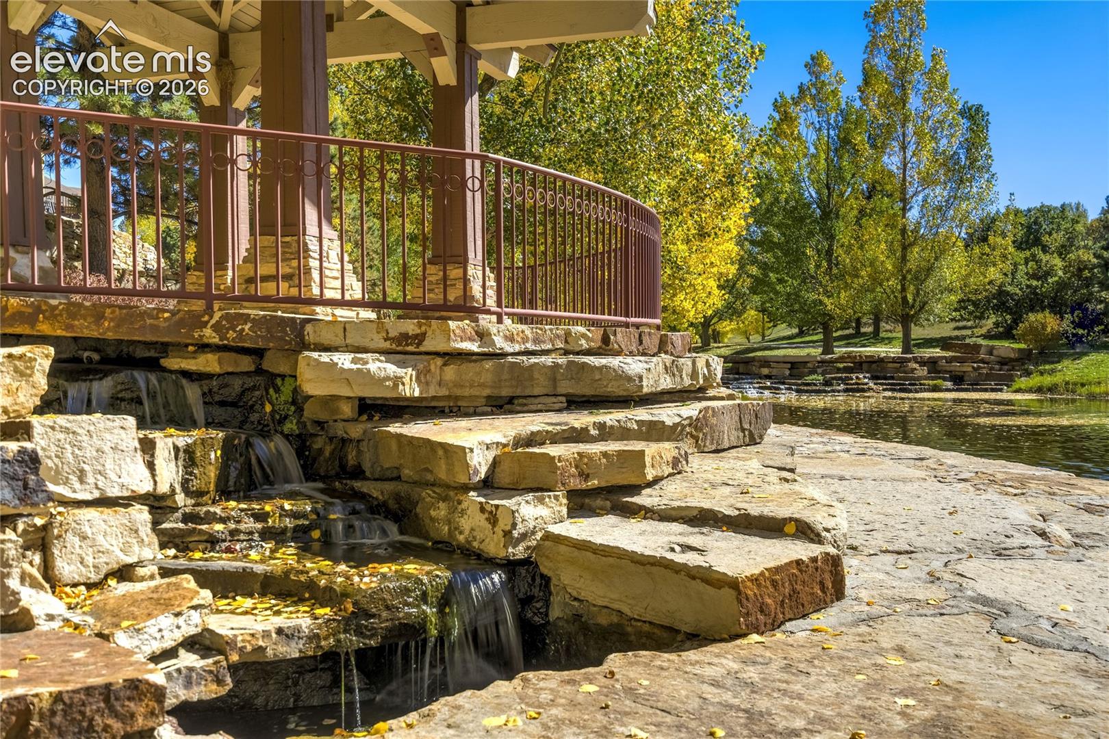Listing photo 47 for 12427 Creekhurst Drive