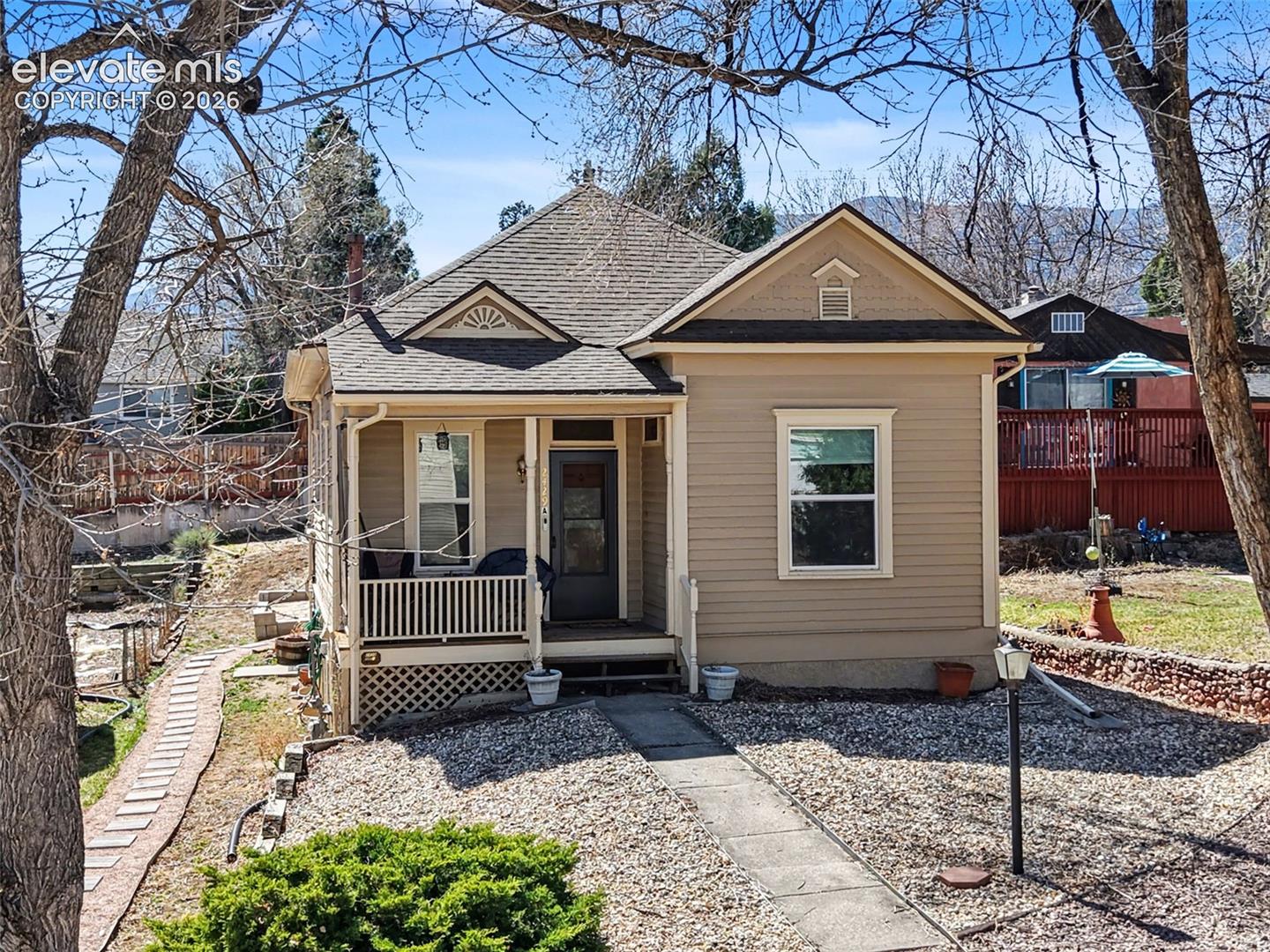 2429 Platte Avenue