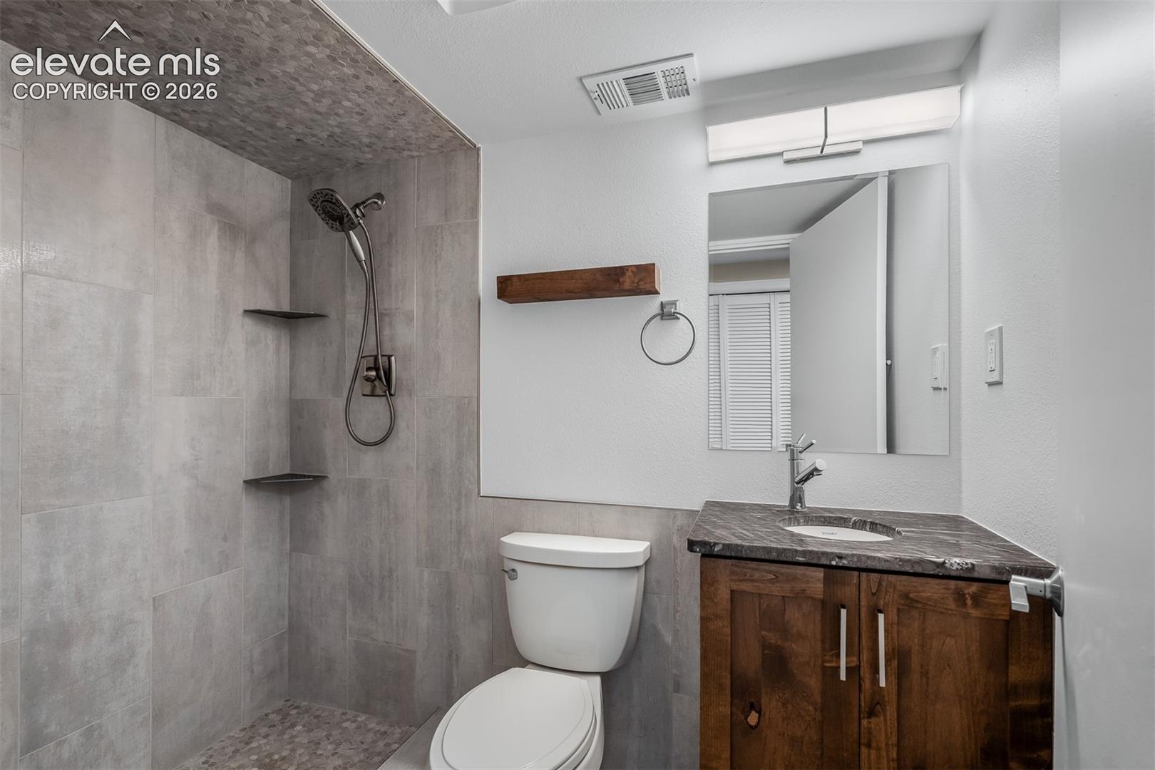 Listing photo 37 for 7810 Conifer Drive