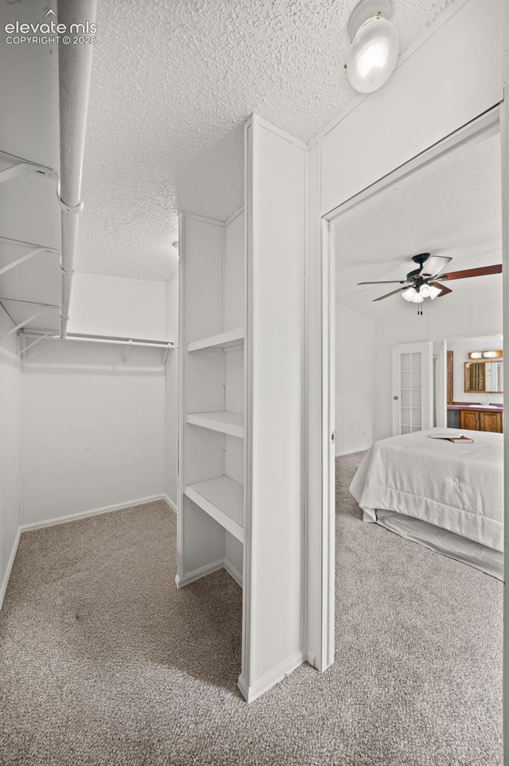 Listing photo 14 for 413 W Eaton Avenue