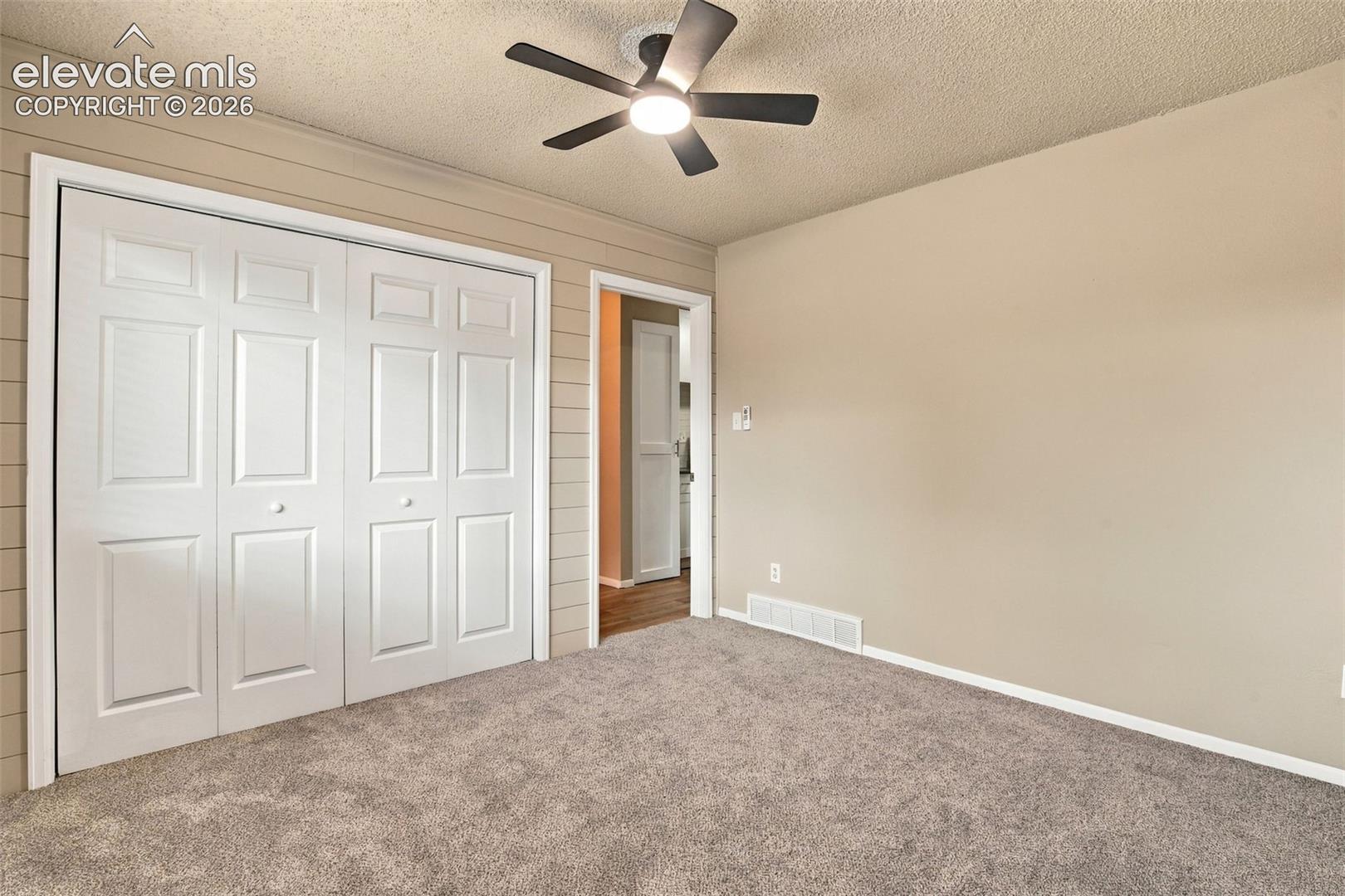 Listing photo 19 for 1070 Applewood Drive