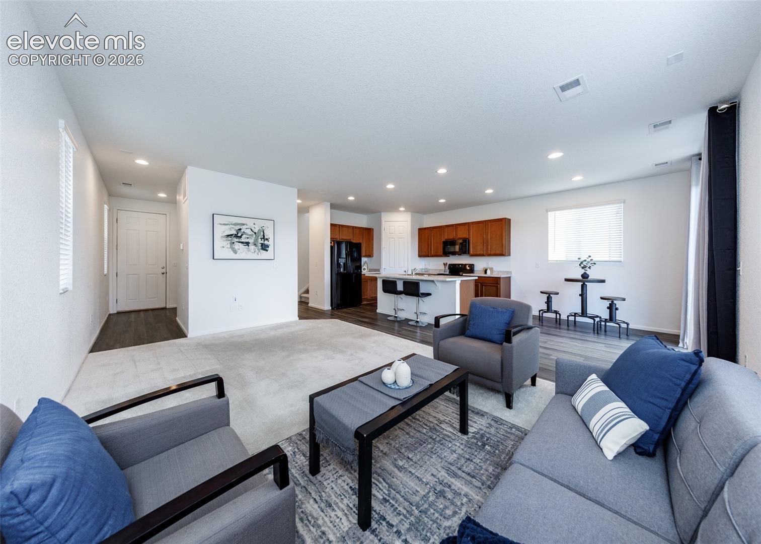 Listing photo 9 for 16462 Mountain Flax Drive