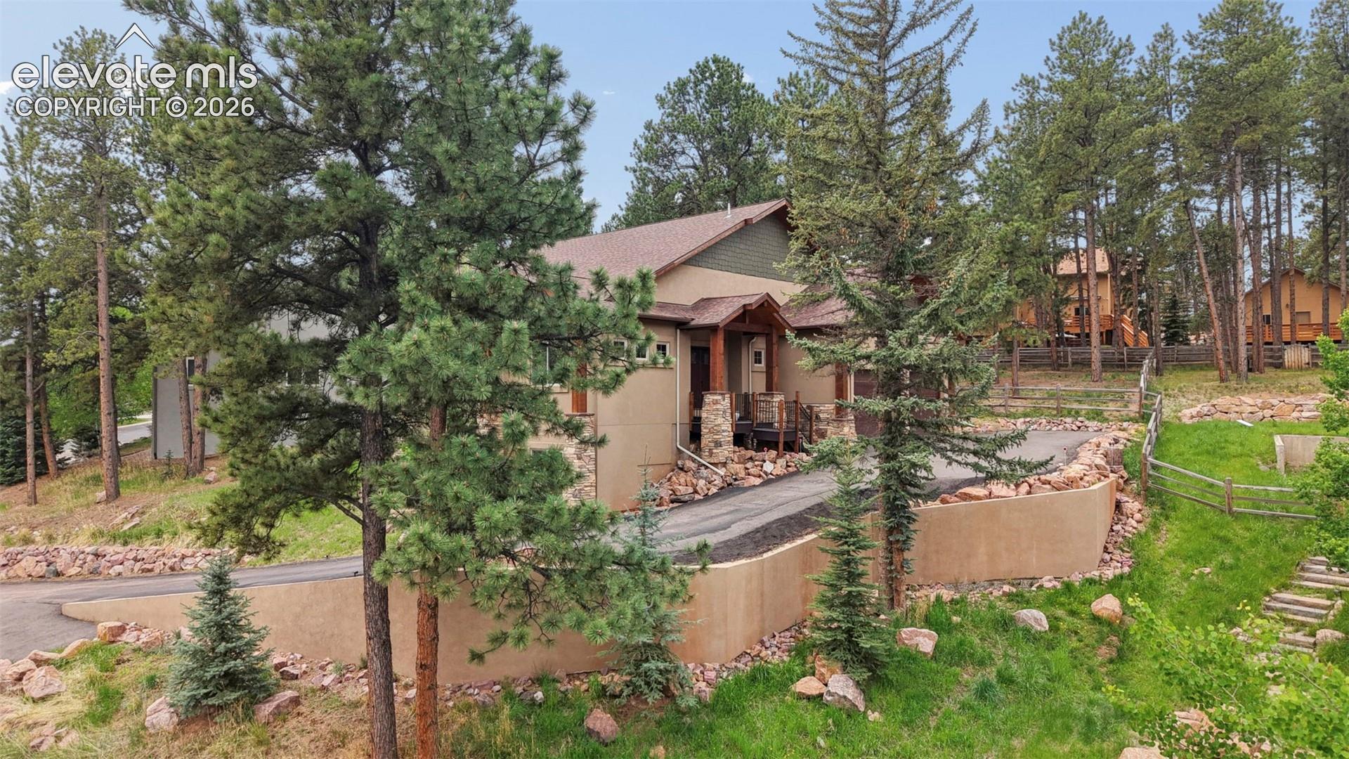 Listing photo 47 for 1350 Masters Drive