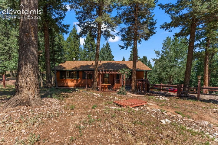 101 Heather Circle — listing photo