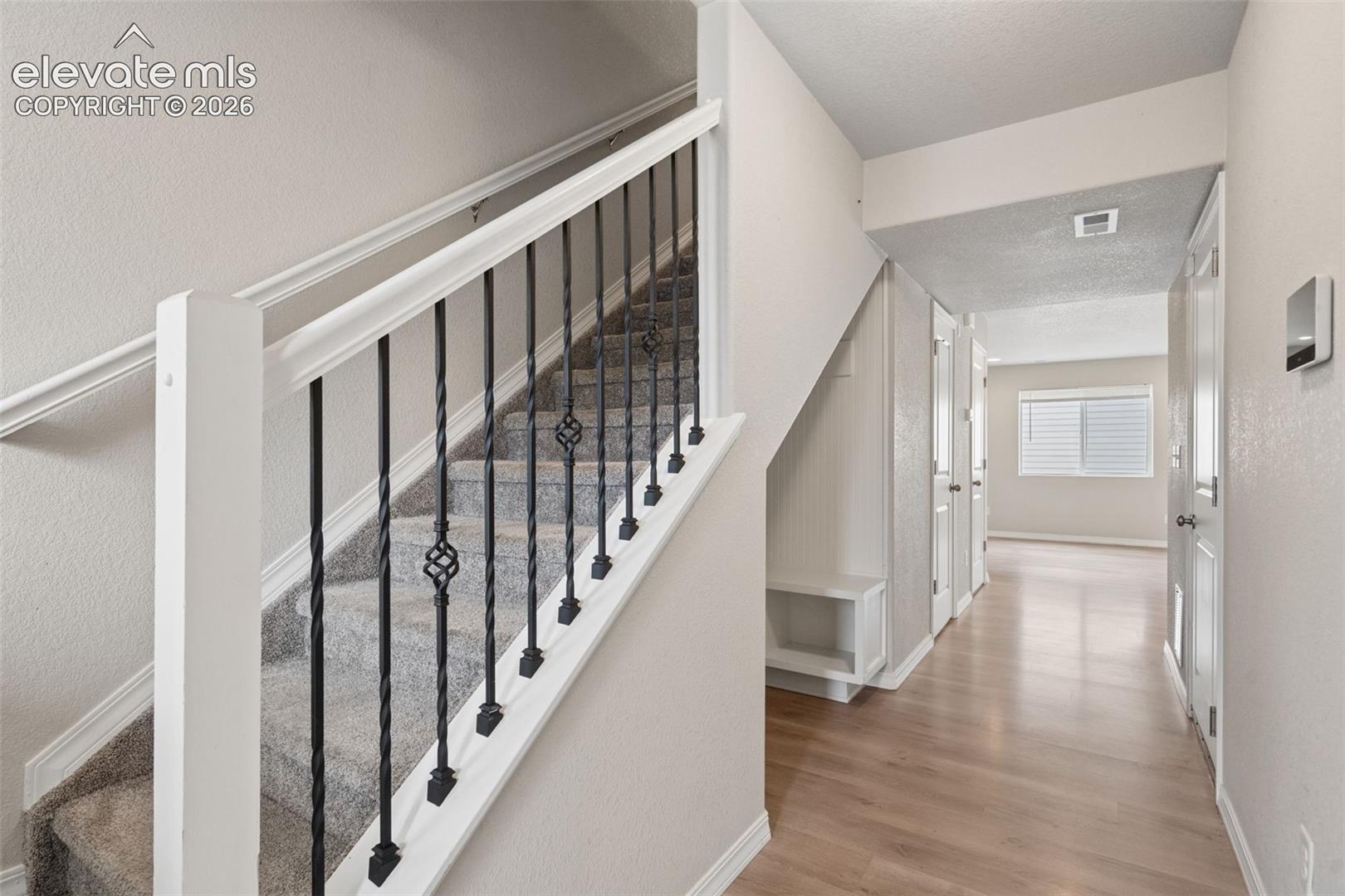 Listing photo 8 for 4159 Samaritan Loop