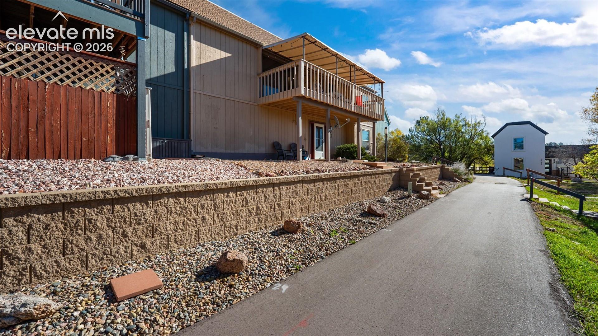 Listing photo 8 for 1741 Woodmoor Drive