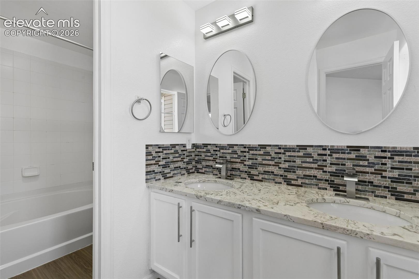 6218 Escalade Point, photo 22