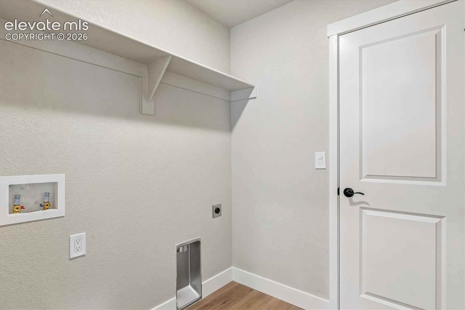 Listing photo 13 for 7891 Grey Bark Way