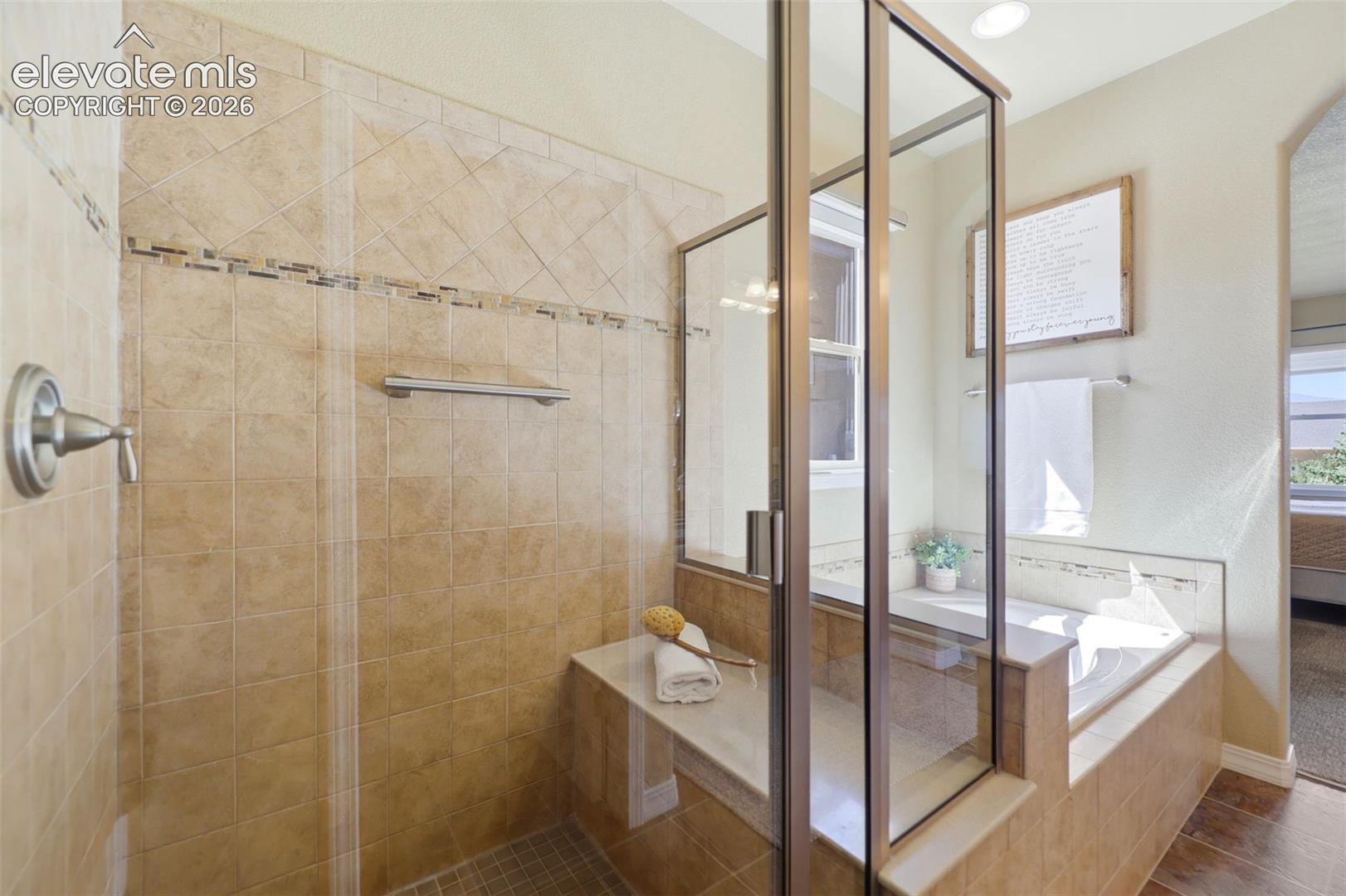Listing photo 21 for 2415 Veneto Way