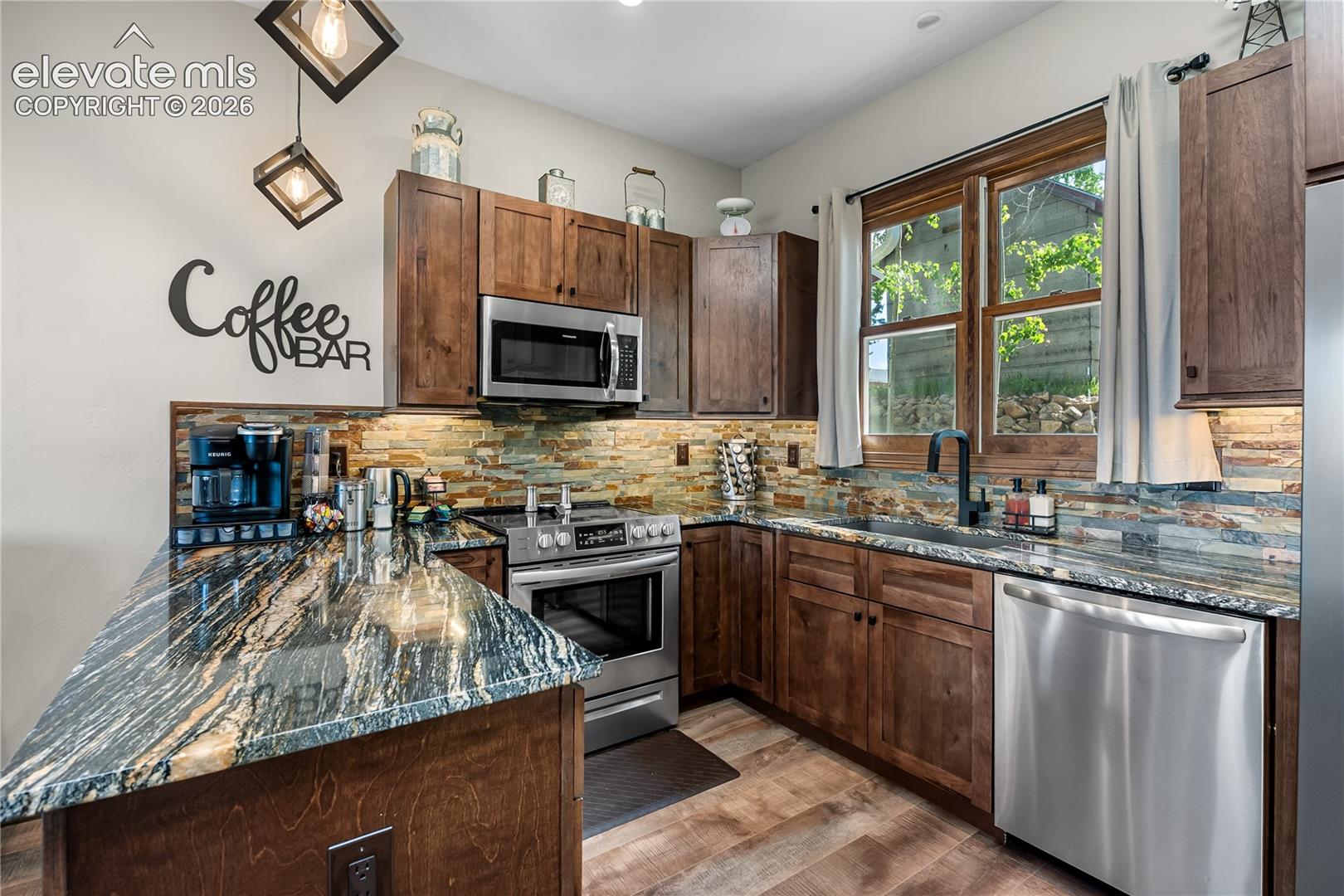 Listing photo 15 for 132 Hayden Street