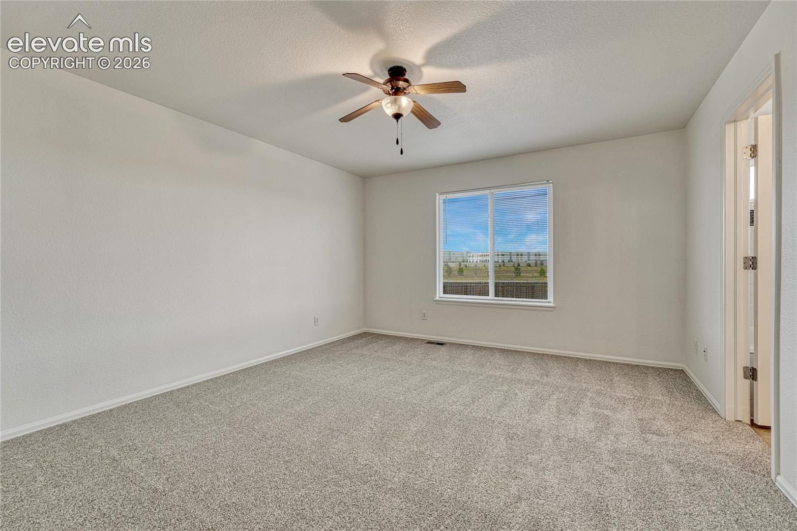 Listing photo 14 for 6020 Dancing Sun Way