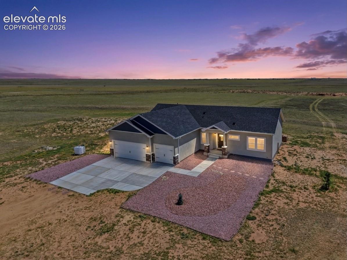 Listing photo 2 for 3955 N Yoder Road