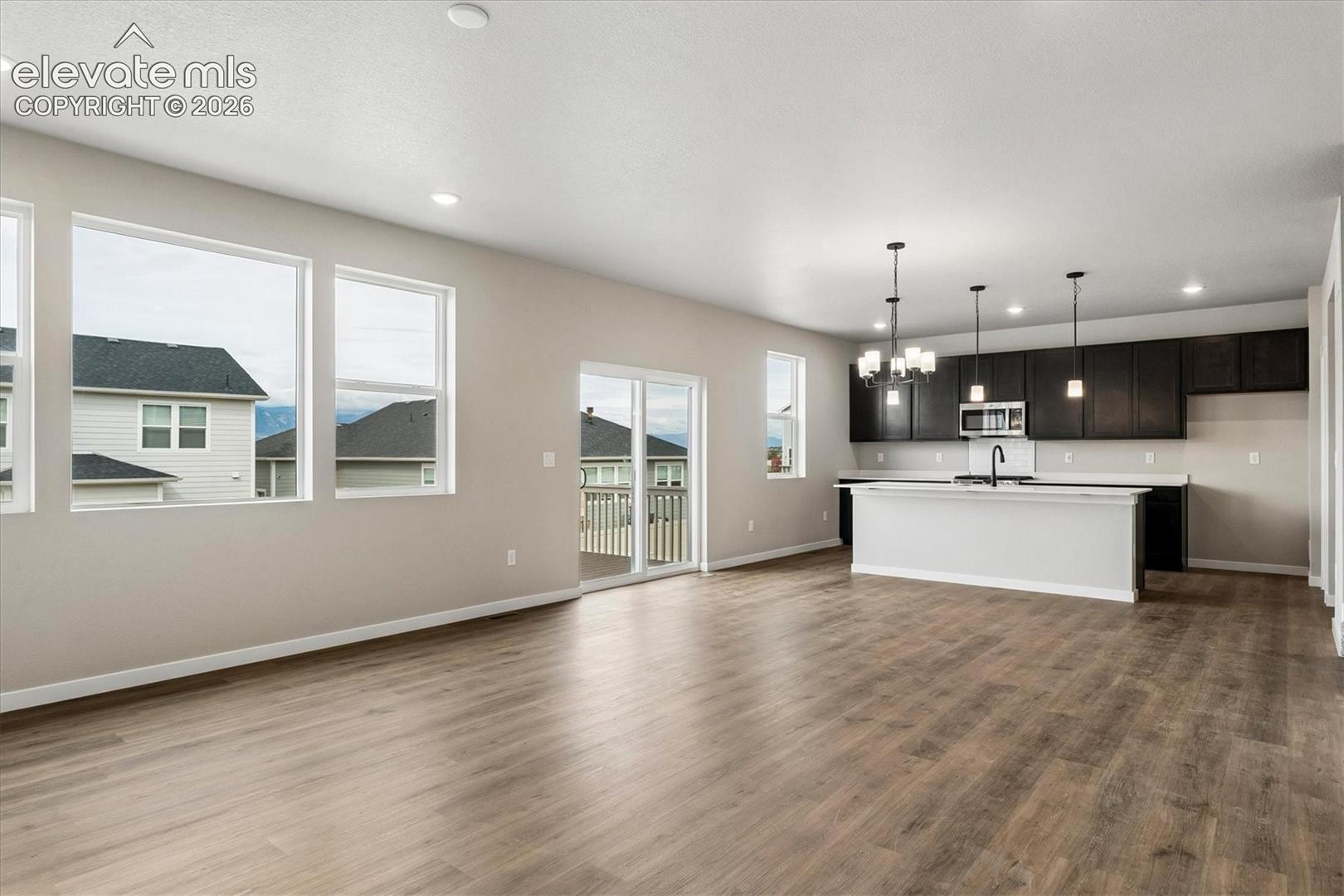 Listing photo 8 for 9660 Blaurock Drive
