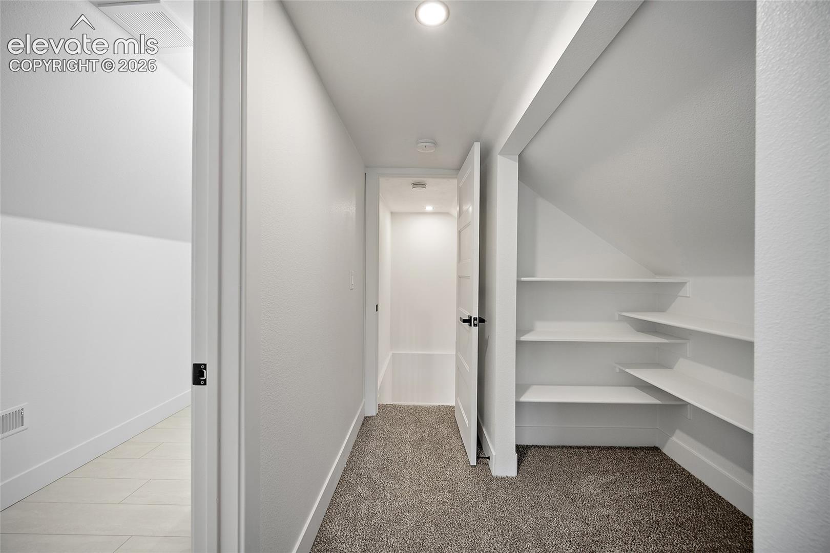 Listing photo 24 for 3630 W Walsh Place