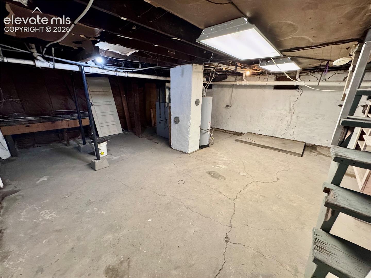 Listing photo 46 for 204 W 15th Street
