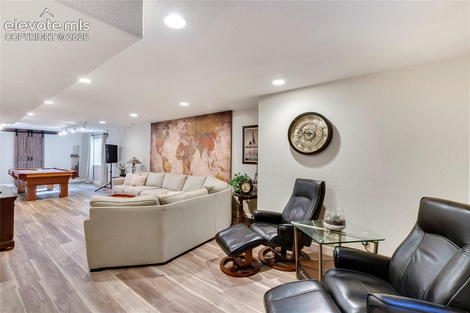 Listing photo 32 for 19905 Riverglen Lane