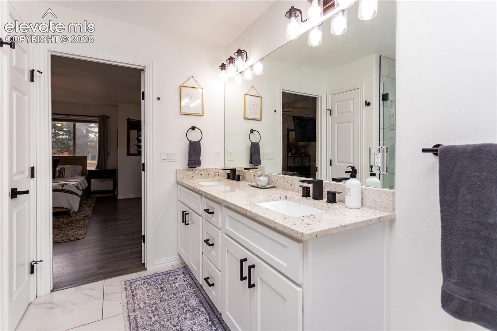 Listing photo 31 for 1427 N Mountain Estates Road