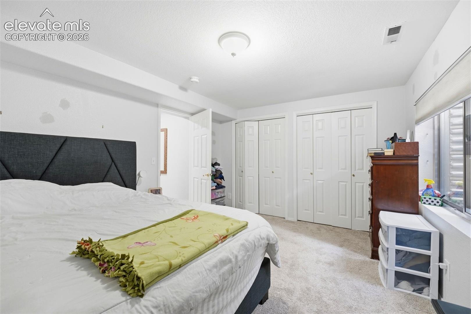 Listing photo 18 for 2221 Valley View Drive