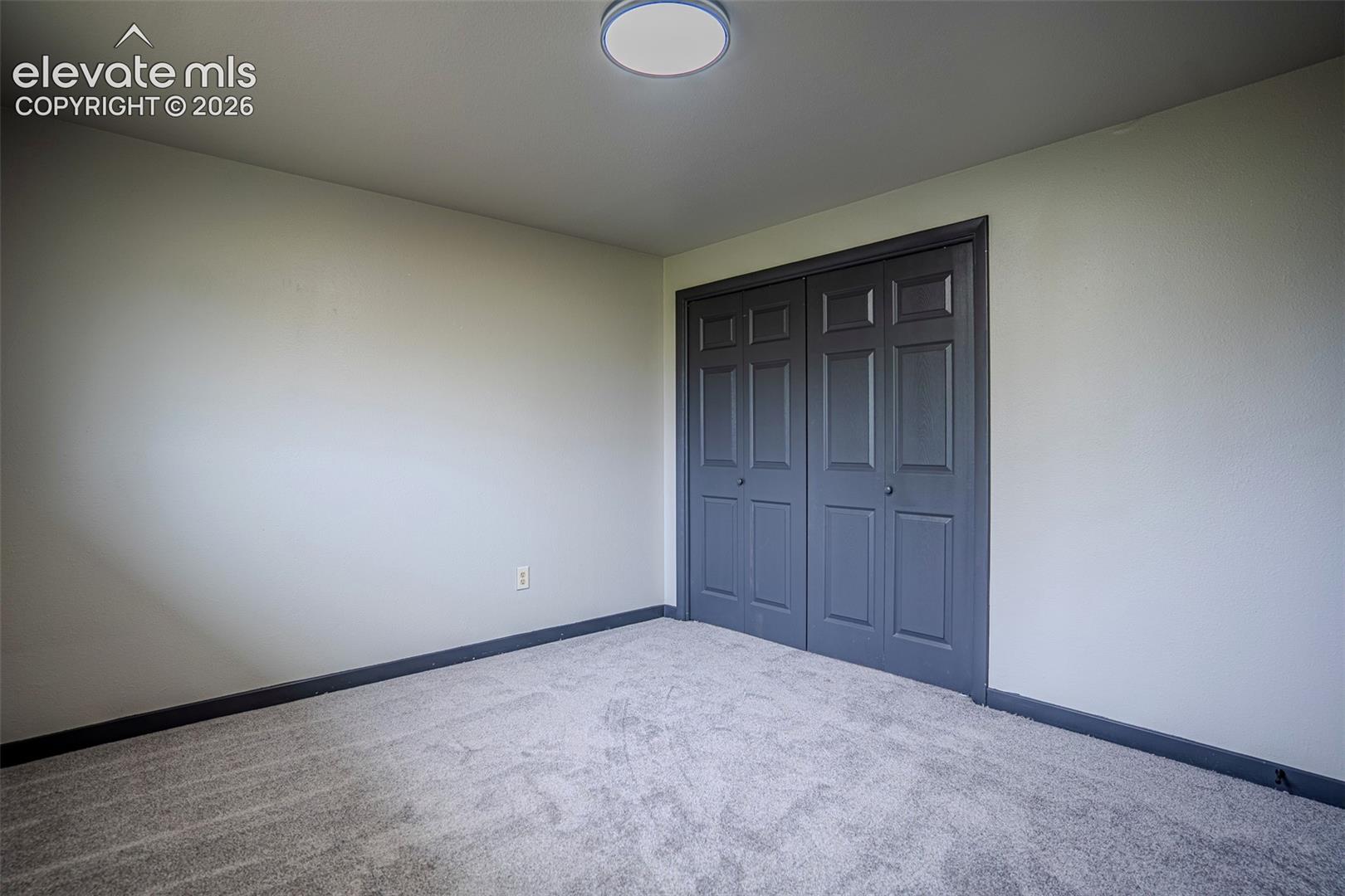 Listing photo 13 for 1301 N Murray Boulevard