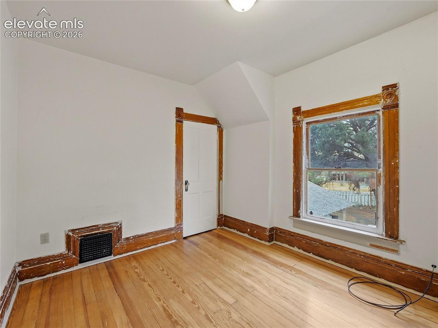 Listing photo 25 for 1912 N Greenwood Street
