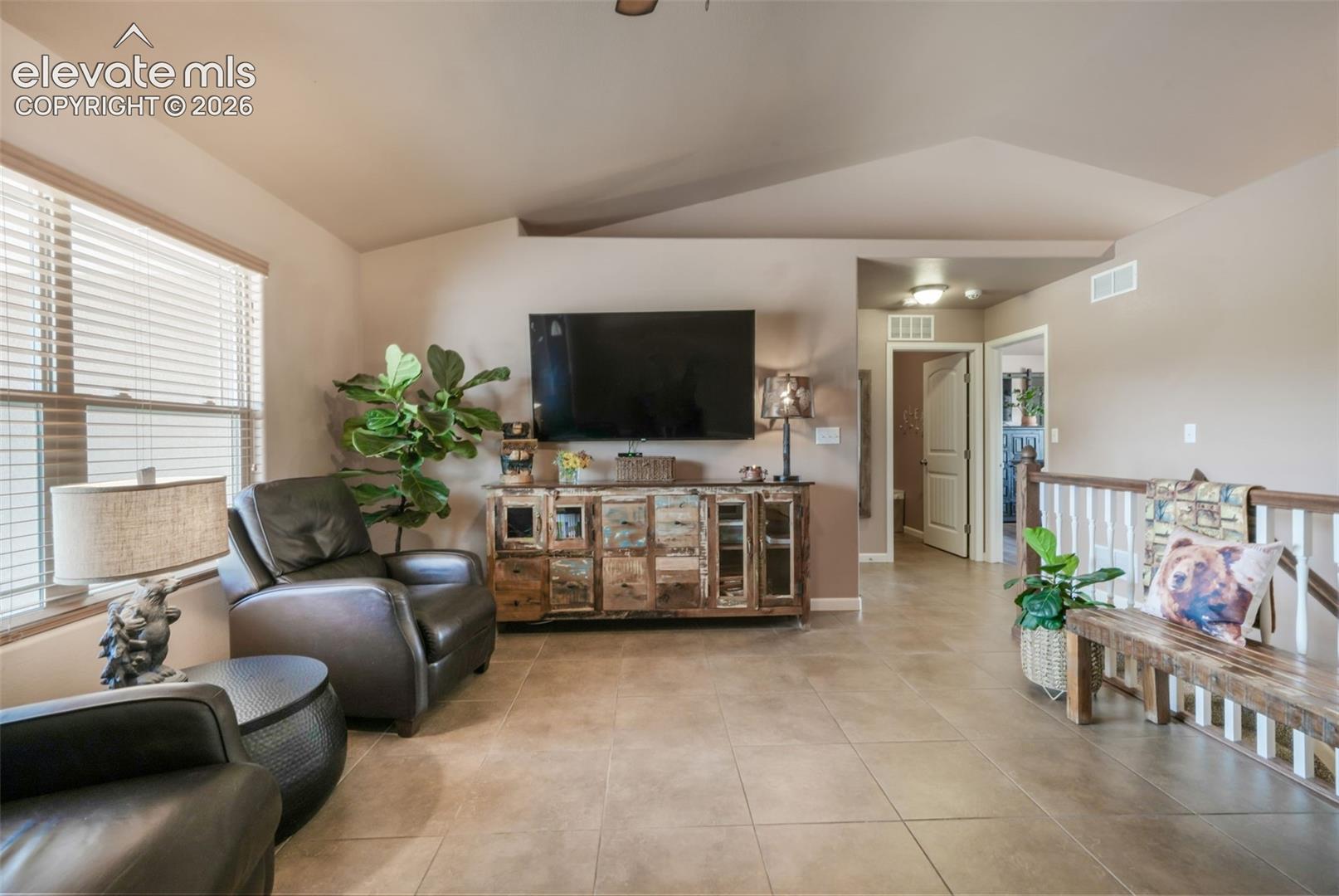 Listing photo 8 for 83 S Golfwood Drive