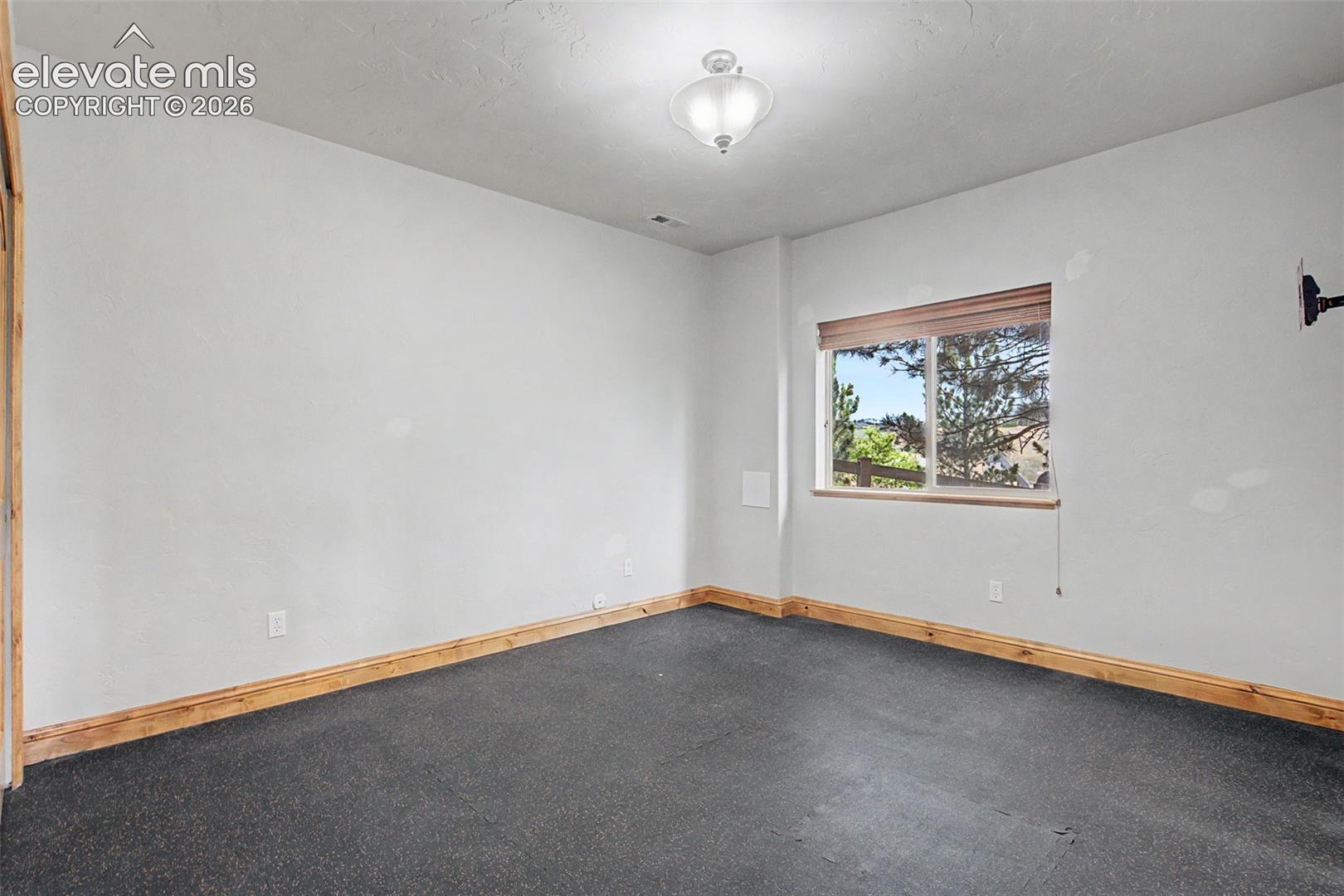 Listing photo 38 for 1077 Crystal Basin Drive