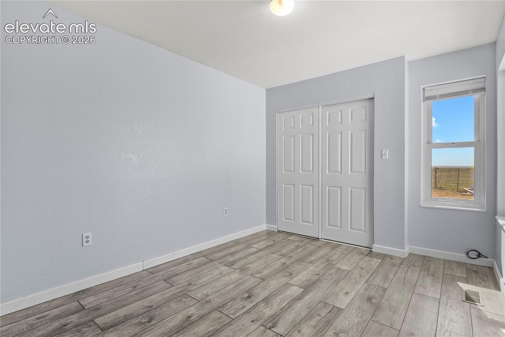 Listing photo 16 for 13550 Whistling Hills Lane