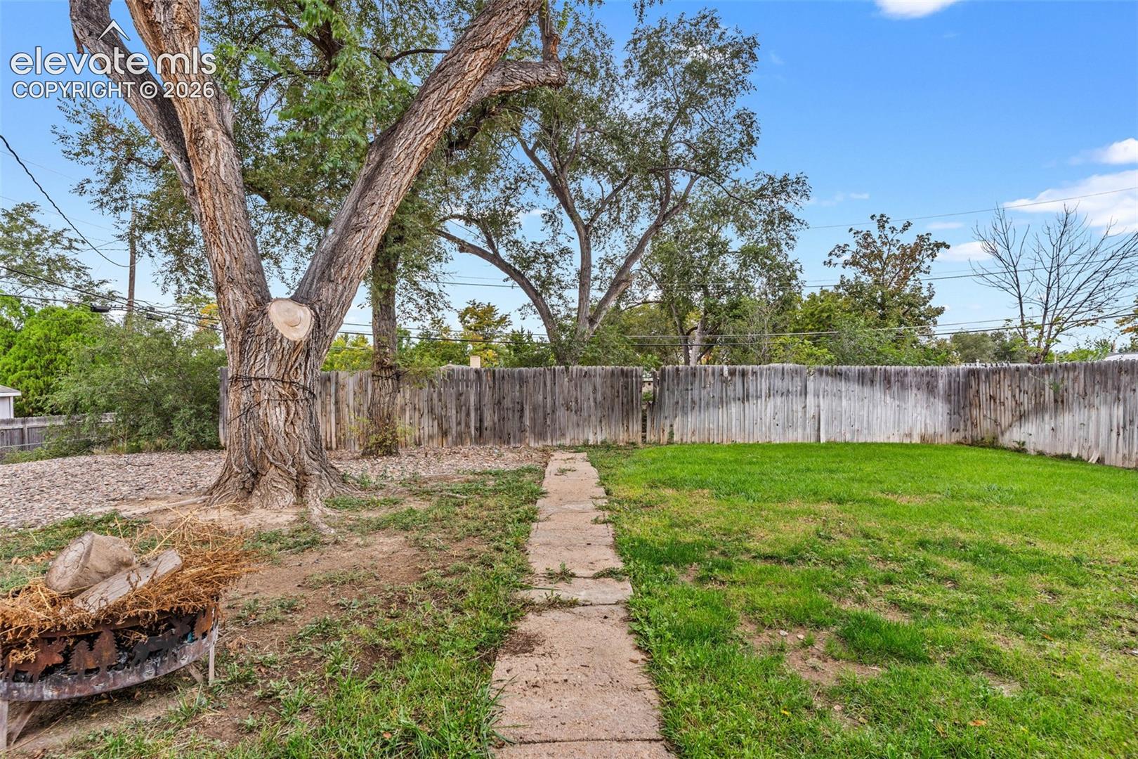 Listing photo 31 for 3 MacArthur Road