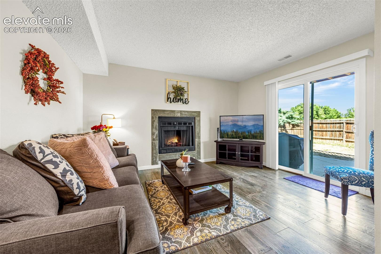 Listing photo 11 for 982 Candlestar Loop