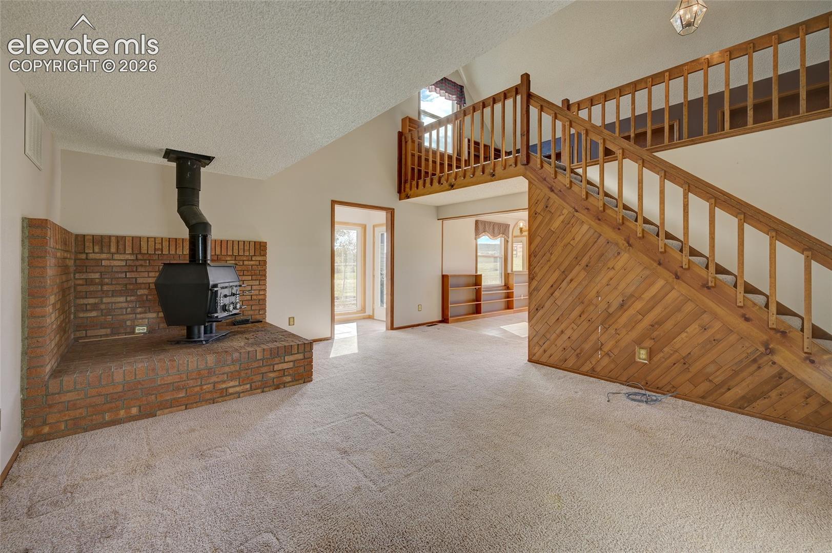 Listing photo 5 for 32 Dartmouth Place