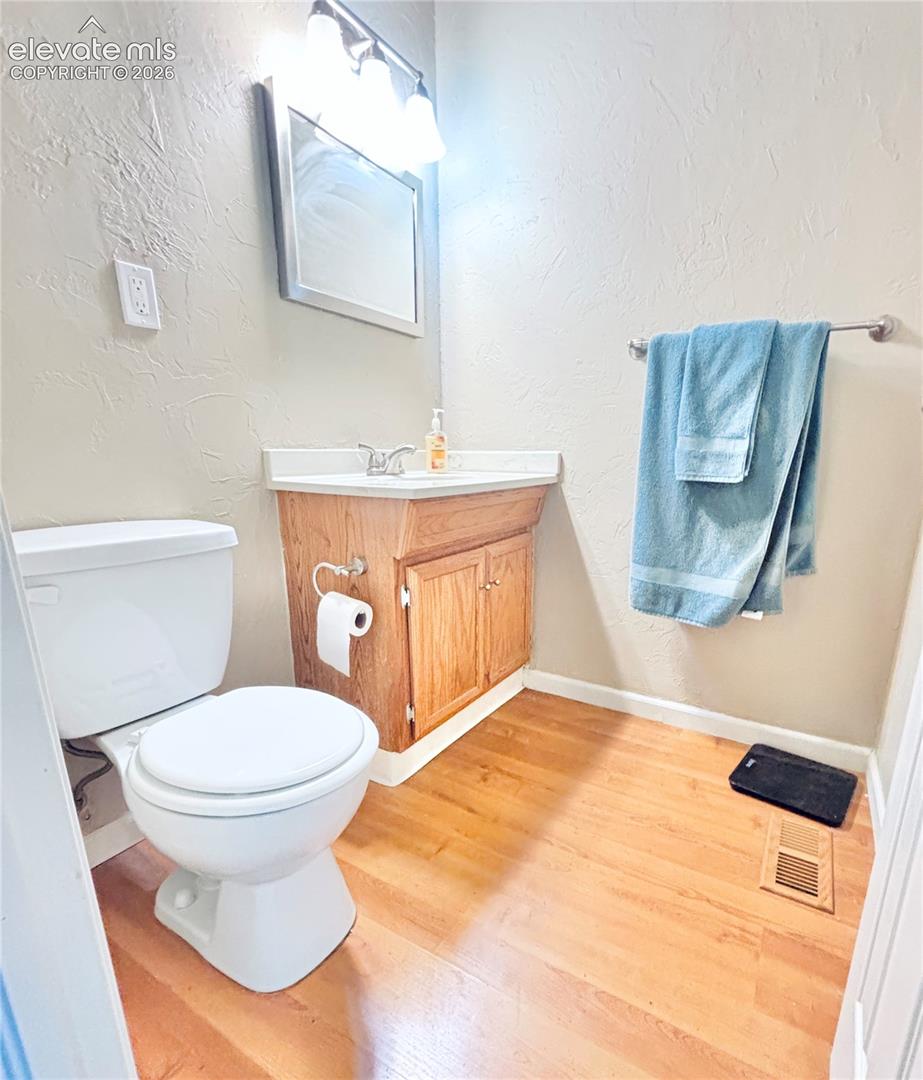 Listing photo 12 for 7265 Killington Street