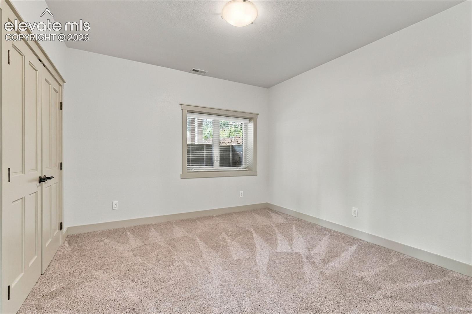 Listing photo 35 for 18825 Pagentry Place