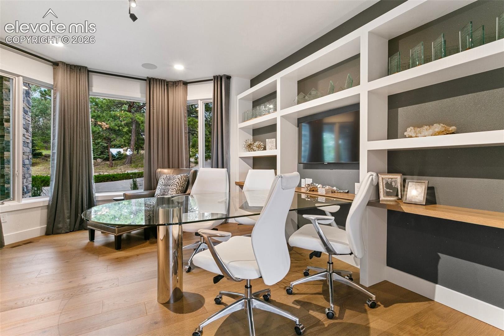 Listing photo 18 for 17270 Colonial Park Drive