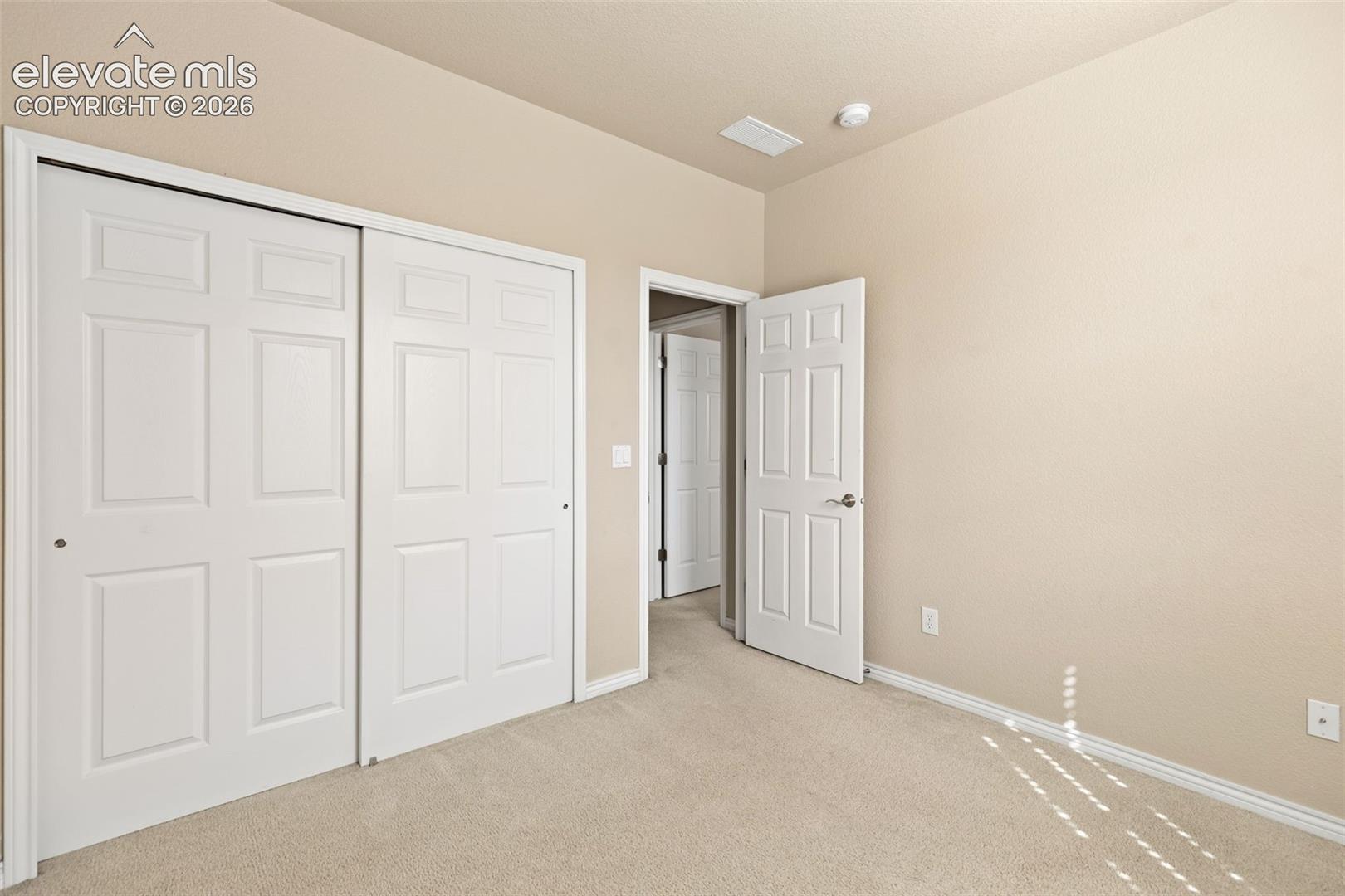 Listing photo 42 for 3312 Ironton Creek Point