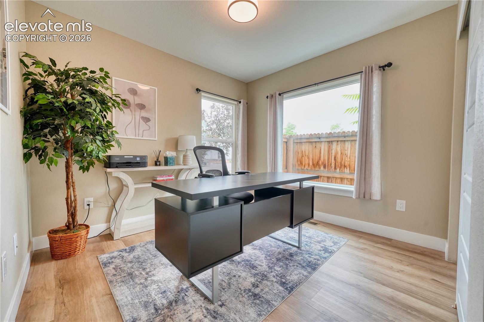 Listing photo 9 for 829 Kalamath Street