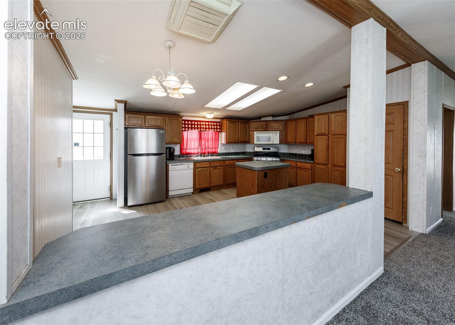 Listing photo 8 for 21430 La Piedra Point