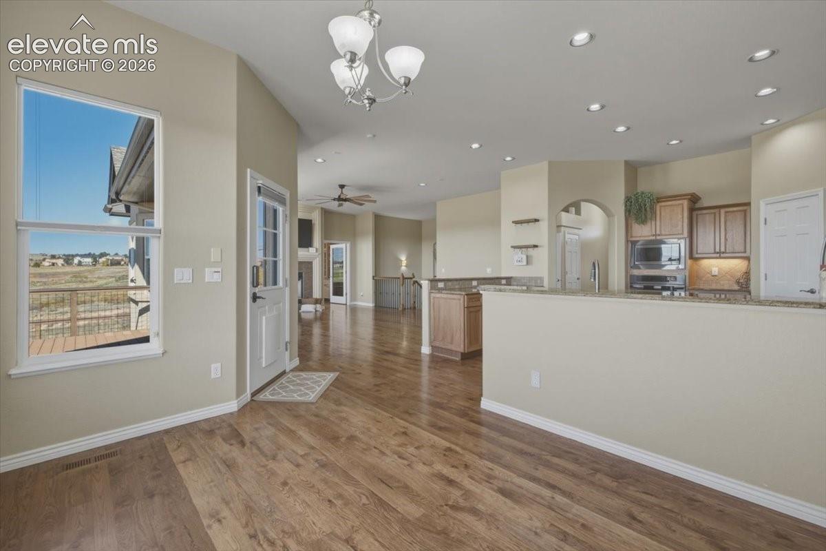 Listing photo 12 for 10862 Torreys Peak Way